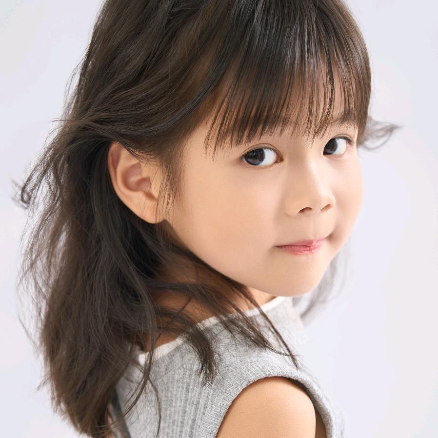 小不点薛薛要追高