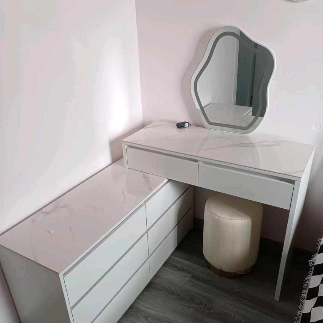 乌市家具批发《橱窗有好物》