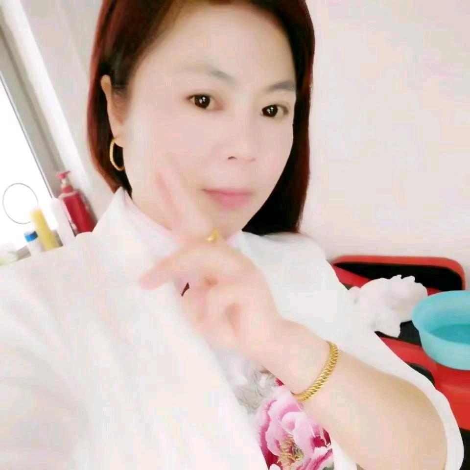 琴琴。