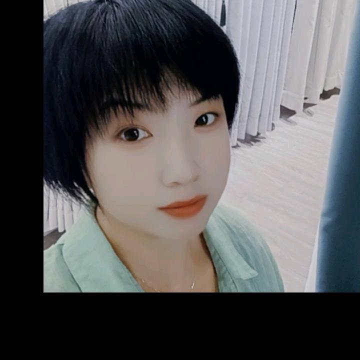 姗姗来迟@