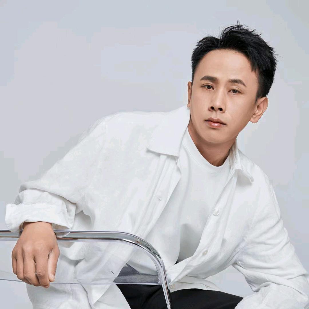 陽灬陽（🌸🌸🌸）⁰⁸⁰⁸