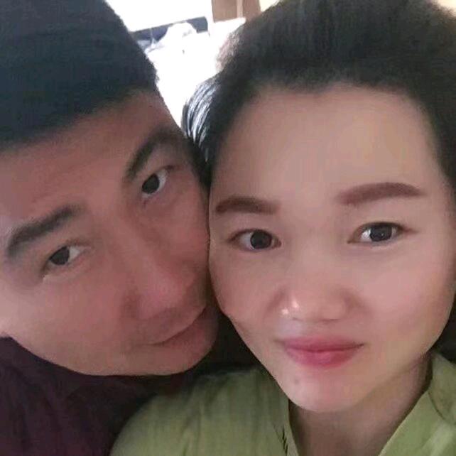灰太狼夫妇