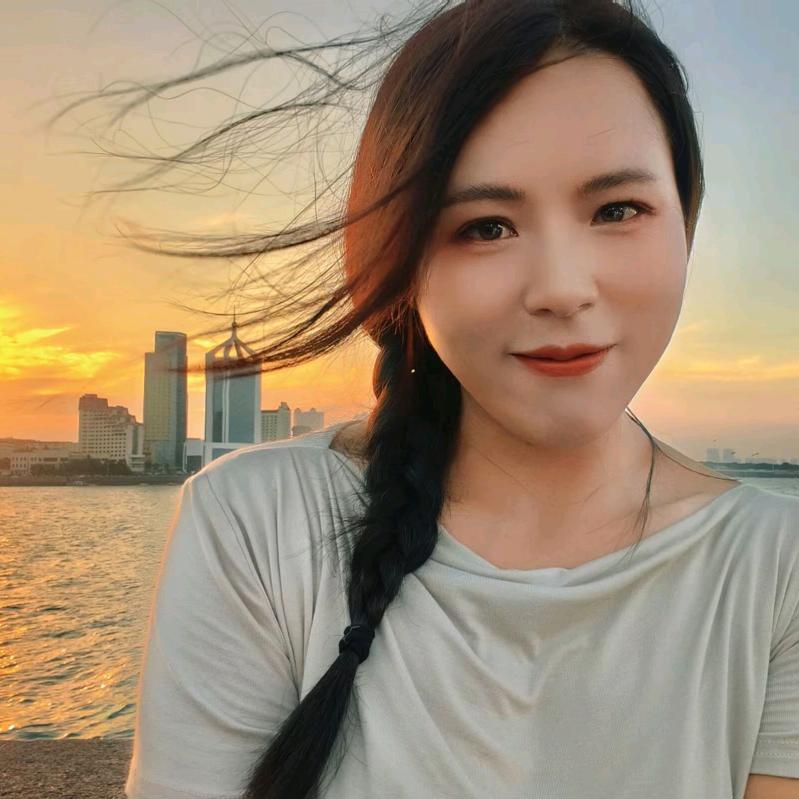 一个爱跳舞的化妆师