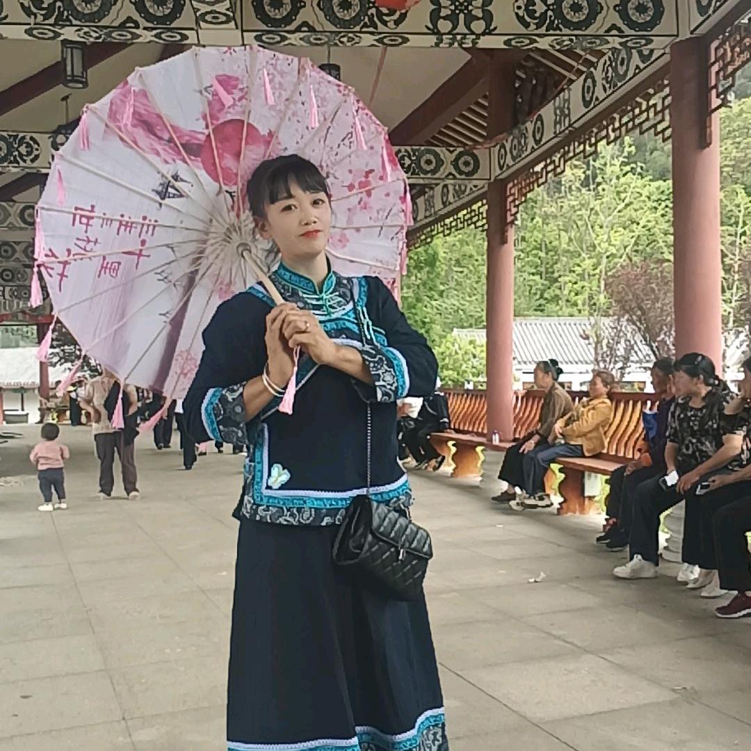 威远跳舞打鼓队杜姐