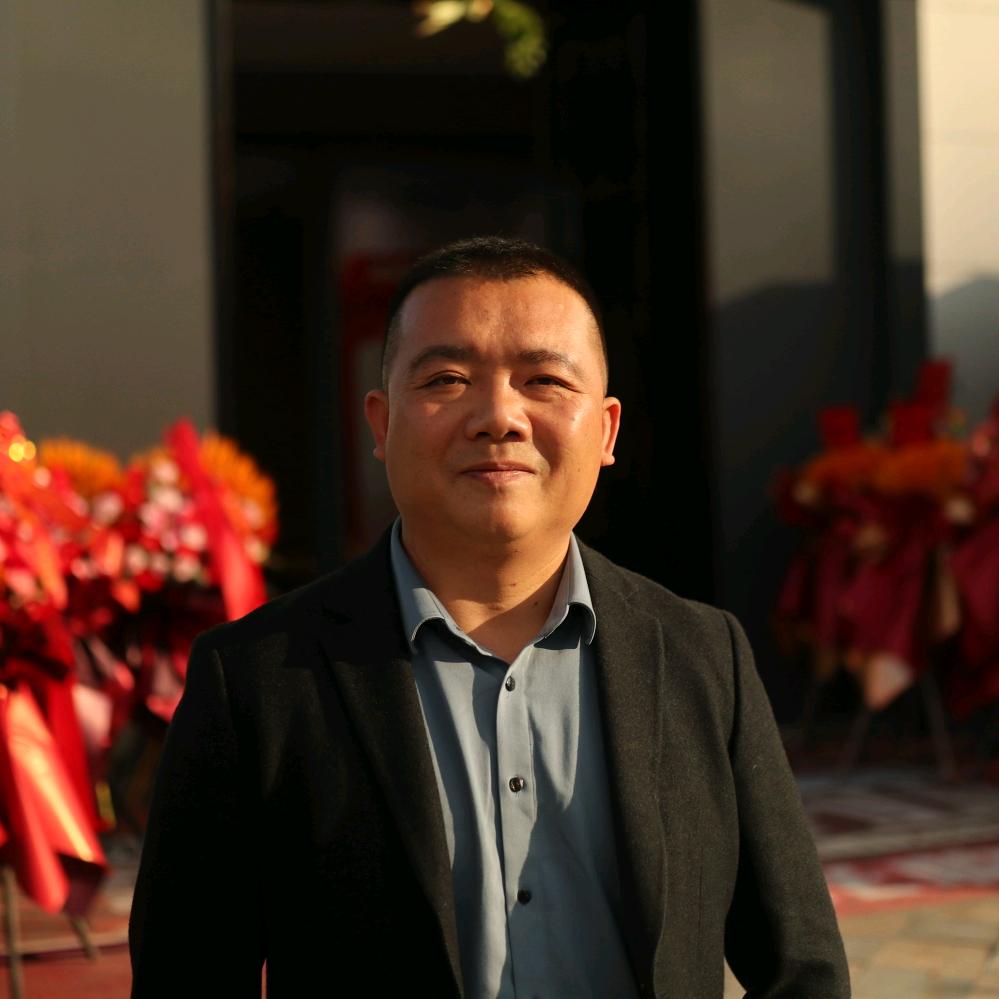 防城港品诚瓷砖岩板精品馆