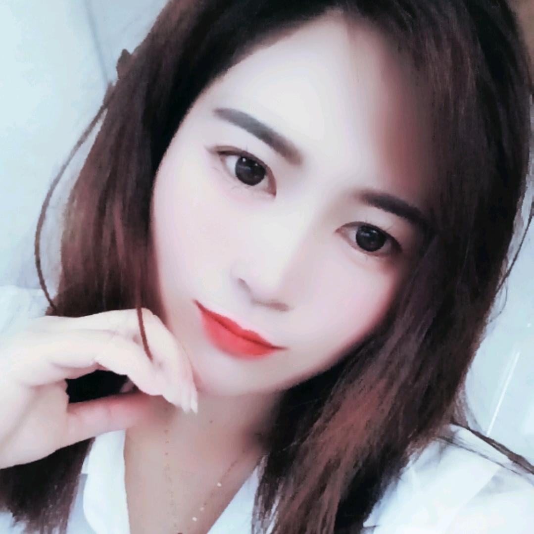 冷艳红唇