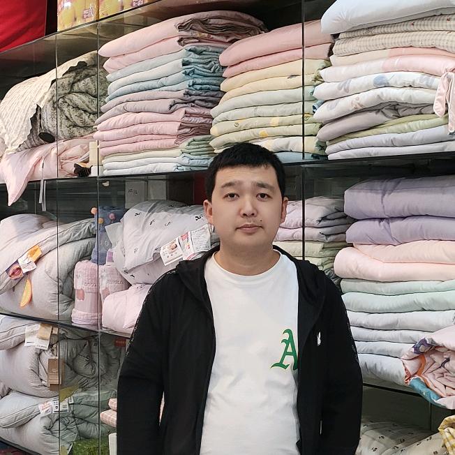 欧派家纺（秀山店）罗哥