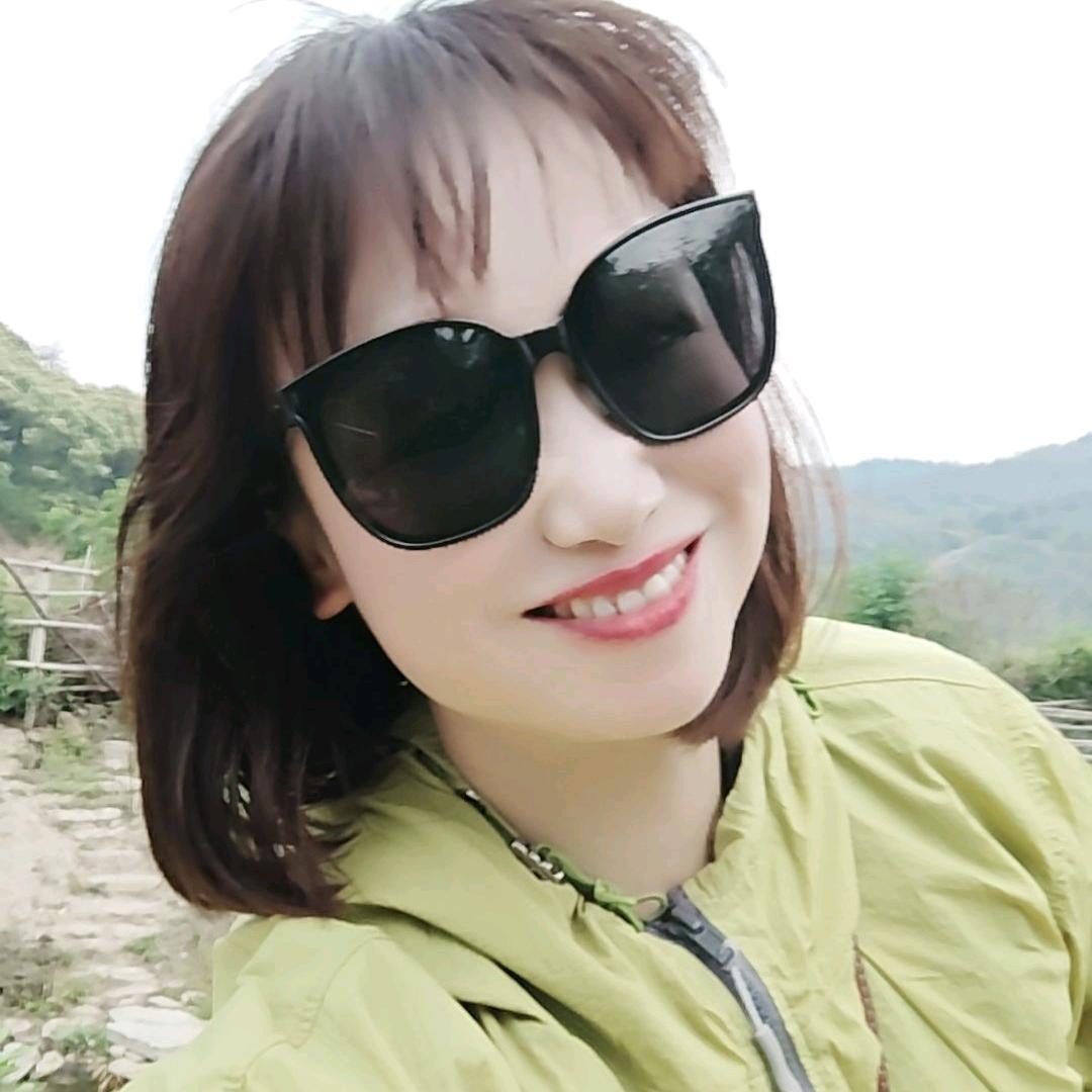 吖小芳☜💞