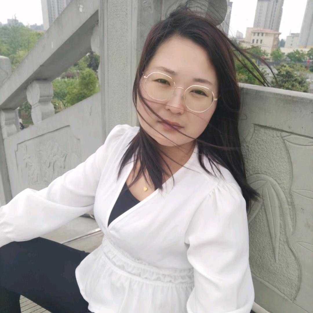 憨憨姐的水果摊