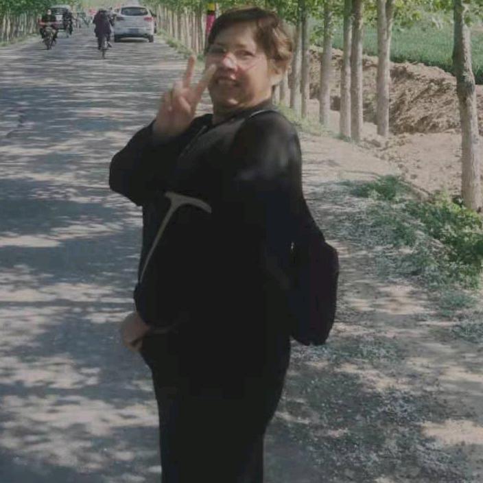 连凤盛桐
