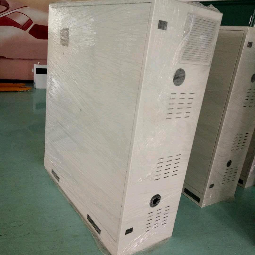 激光切割：”专业钣金机箱机柜生产厂家：