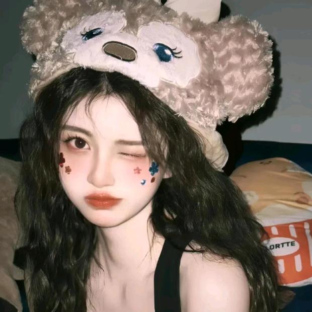 雲屿₍˄·͈༝·͈˄*₎◞ ̑̑