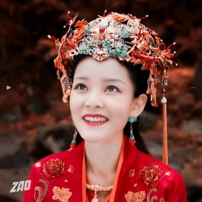 莫妮卡，