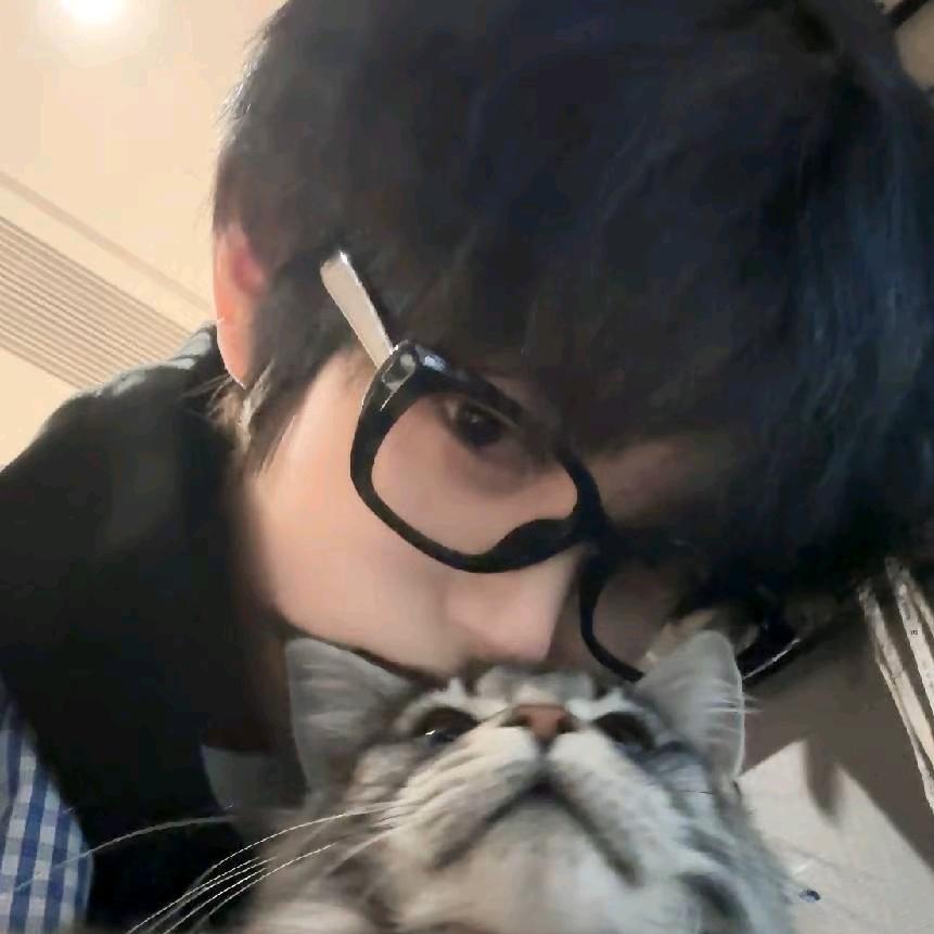 上大厕蹲太久贫血晕倒在厕所无人问津