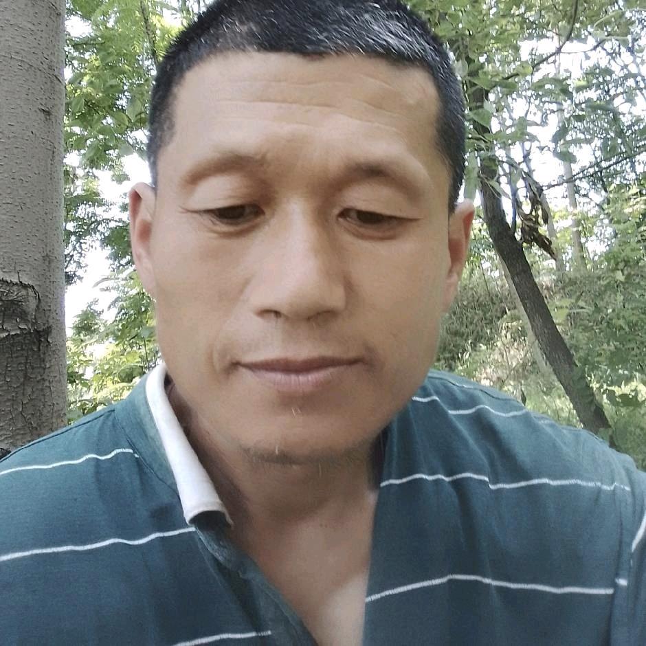 四川。郑光良。