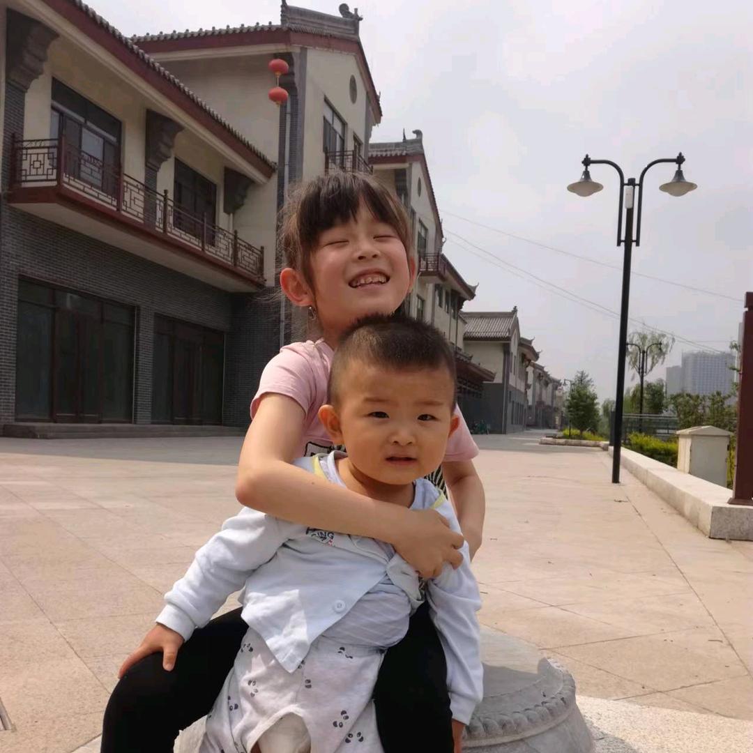 阳光 