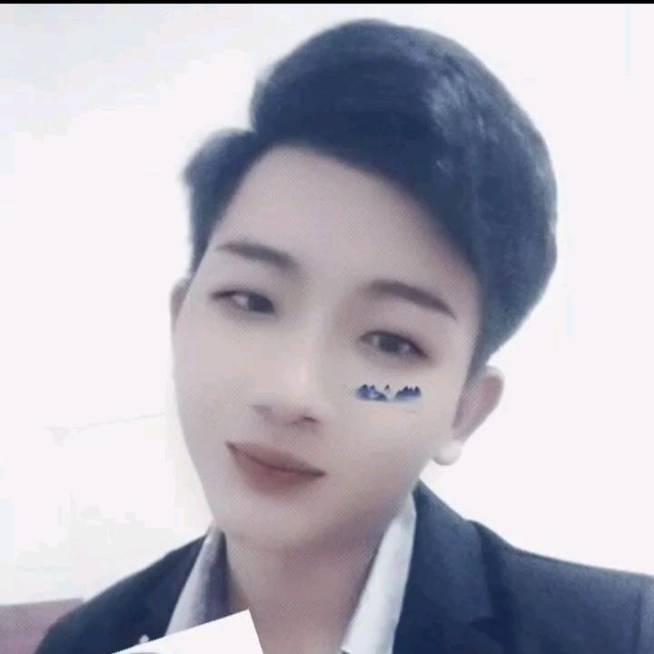 金钻KTV营销经理小罗