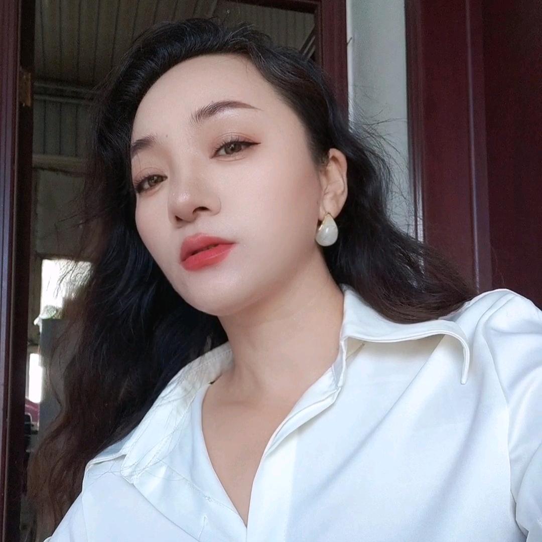 $村 ♥ 妮$