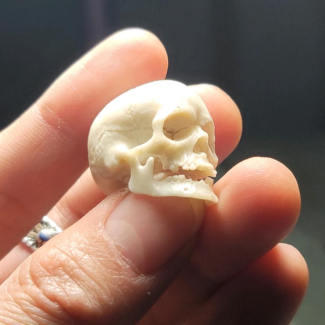 一名雕刻师（秋四）