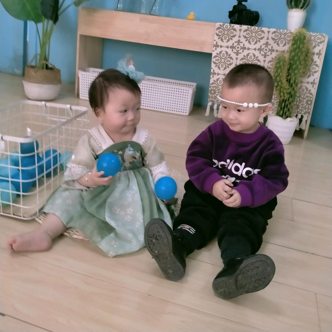 五儿布庄，专门加工床上用品，大型弹棉花机