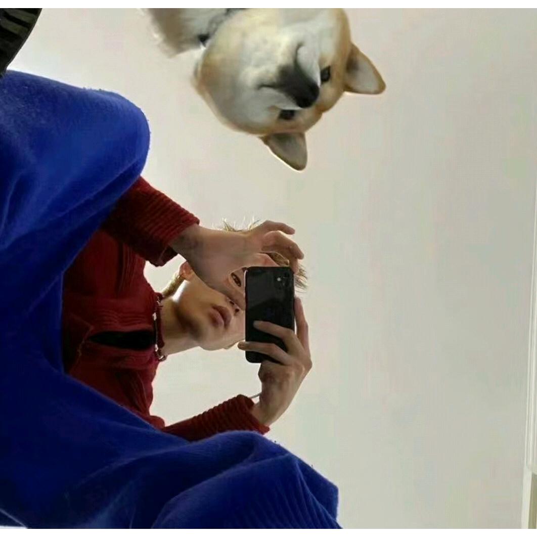 炯炯很爱笑