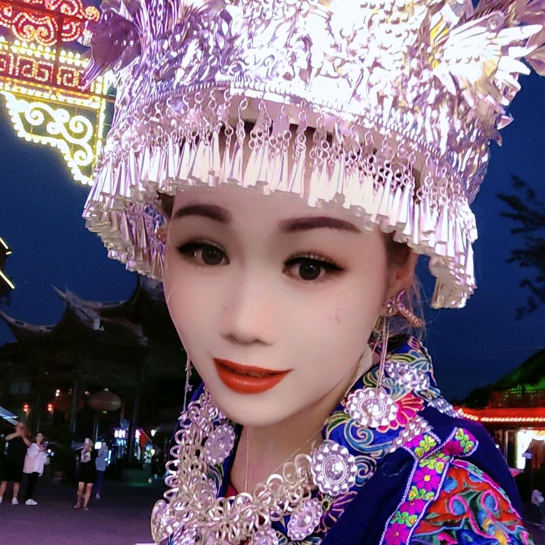 英英（拒绝私聊）