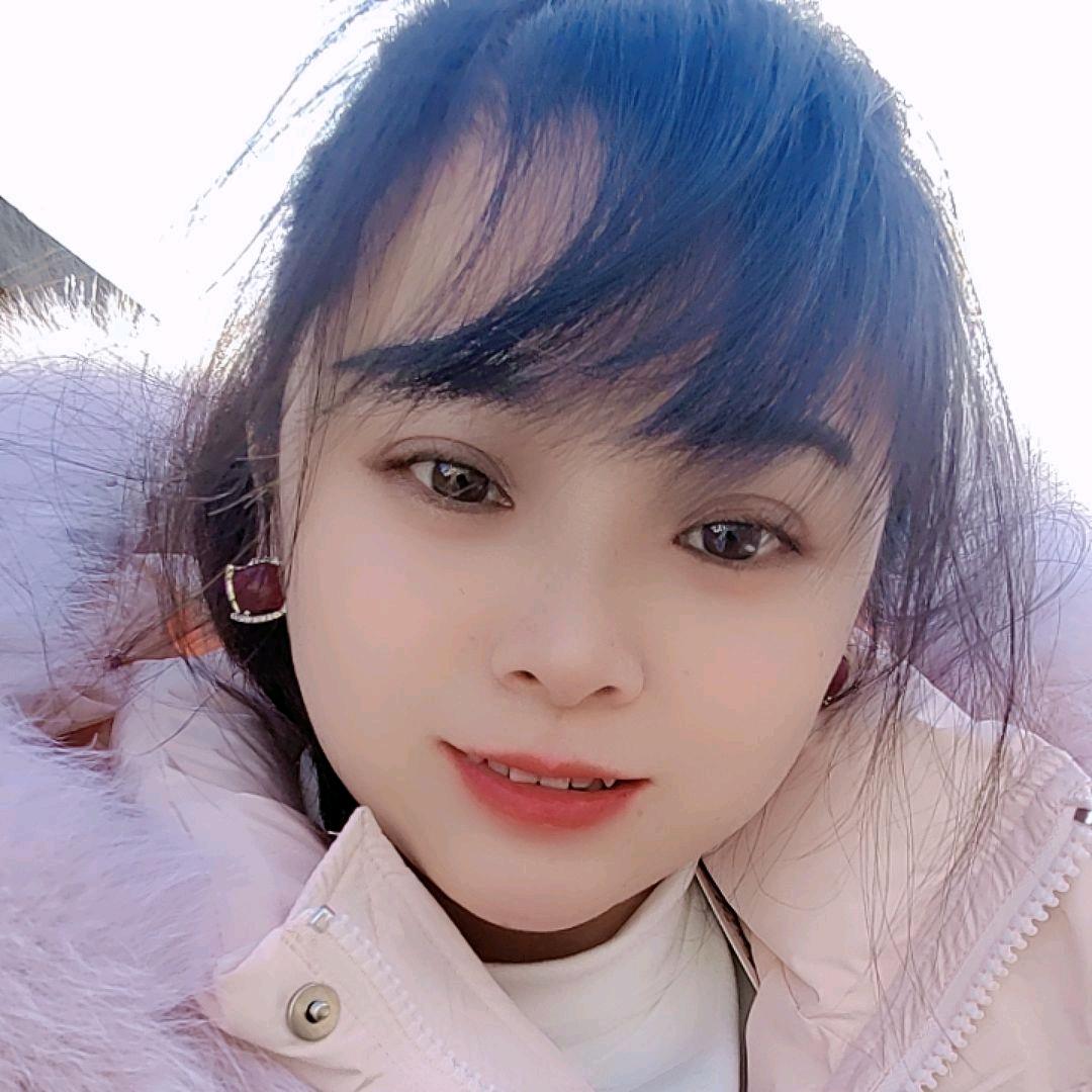嶶笑的背后