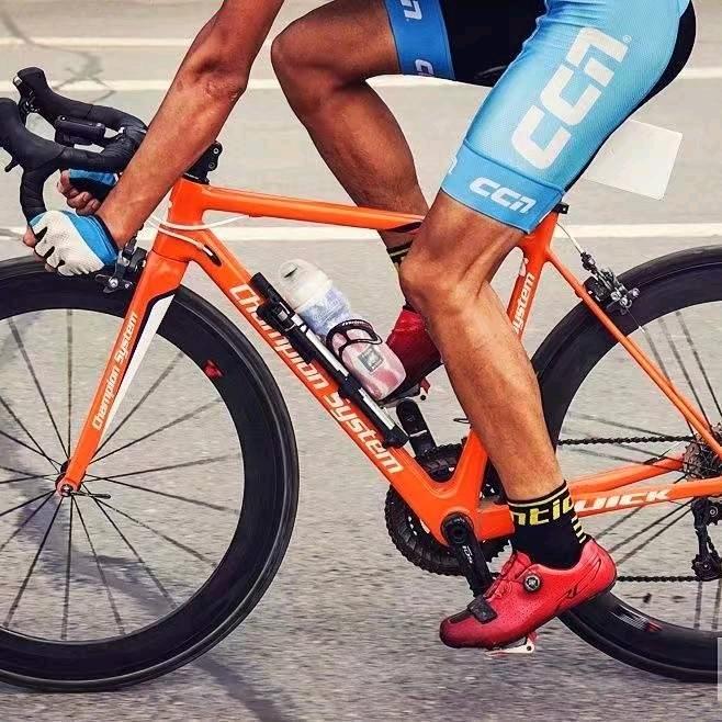 小豪🚴🏻‍♂️🚴🏽🚴🏿‍♂️