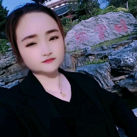 刮大白的云姐