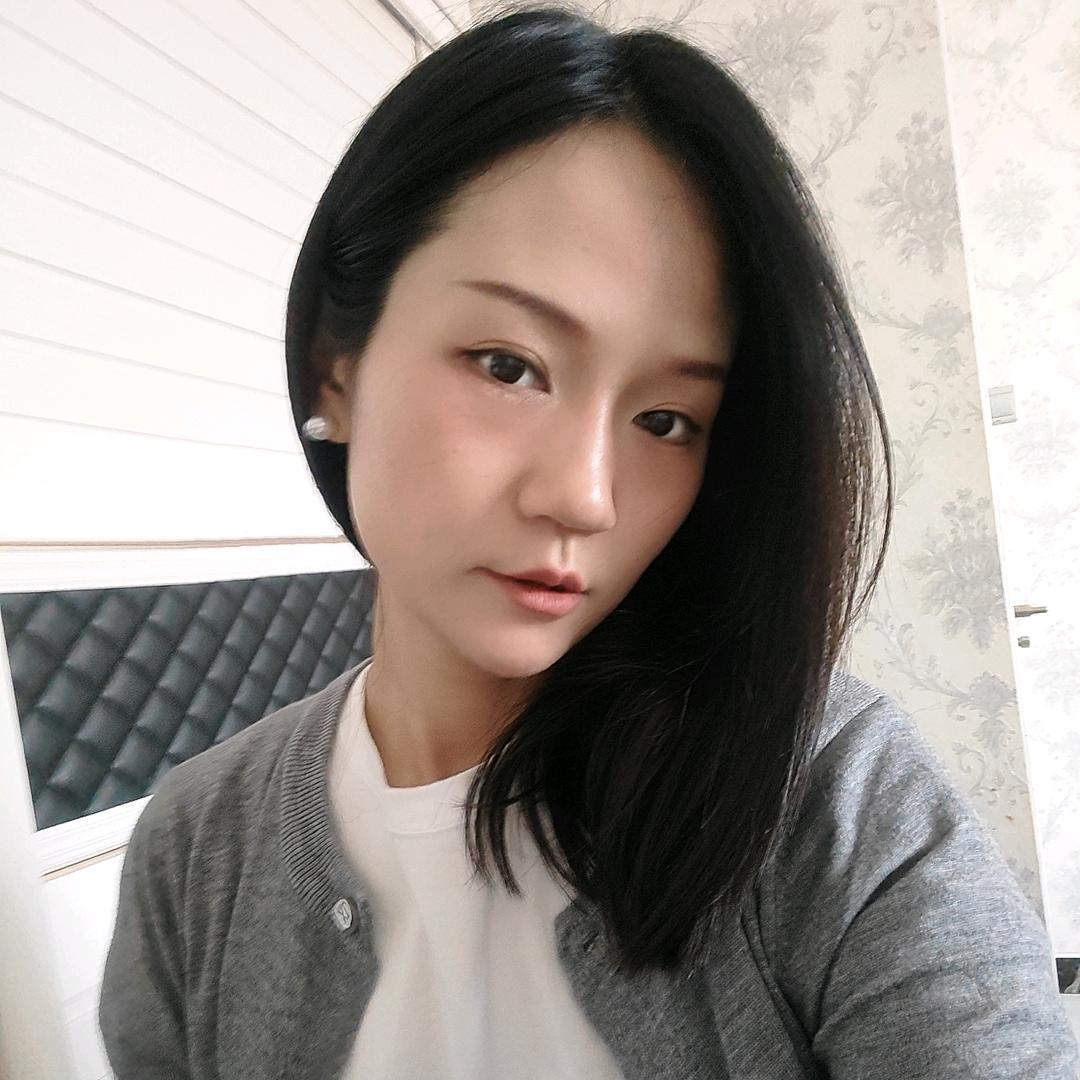 喝可乐的小猫咪