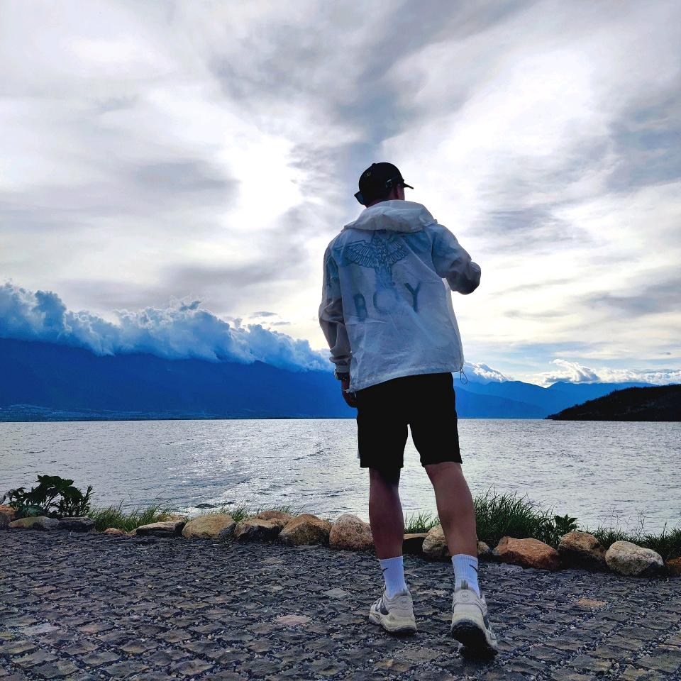 执～
