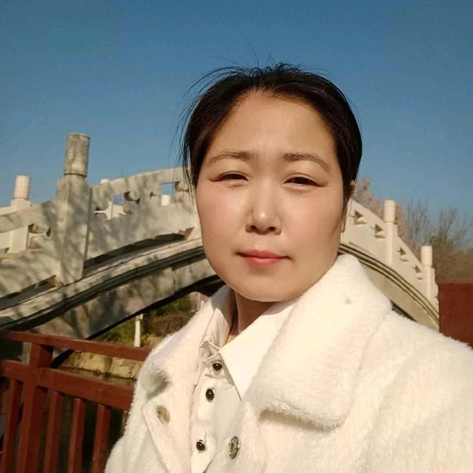 英子