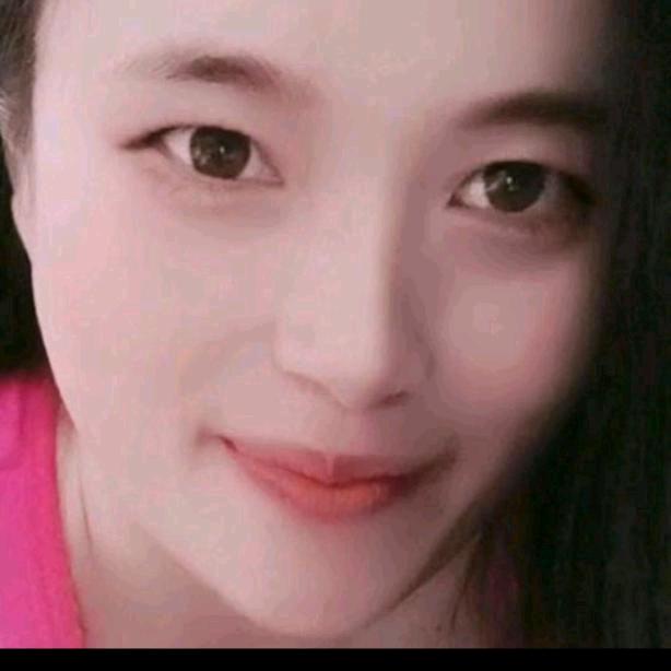 英子