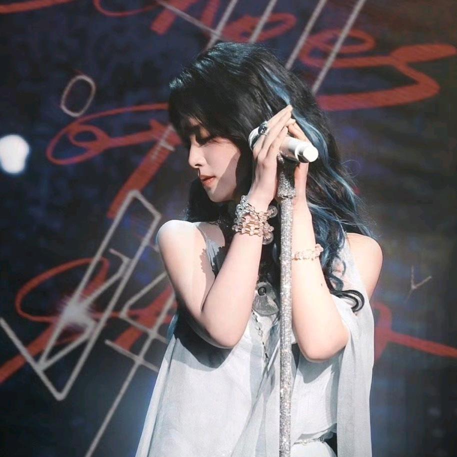百变Amy