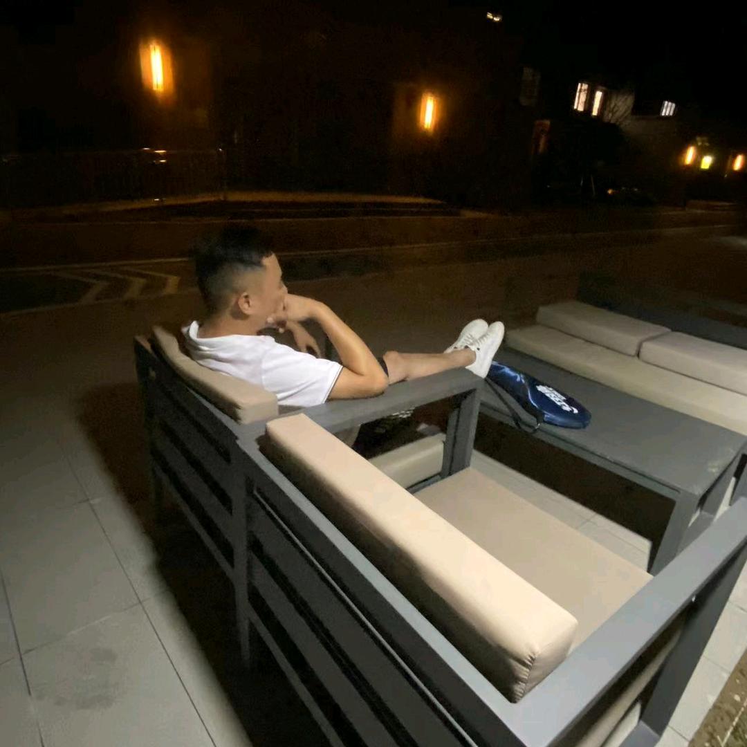 活 着