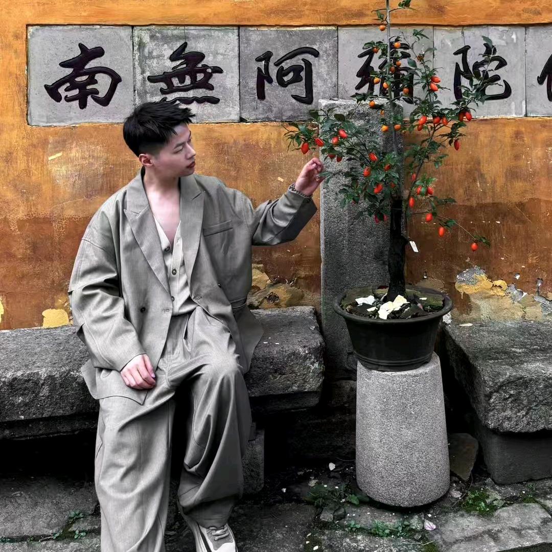 白牛奶养乐多