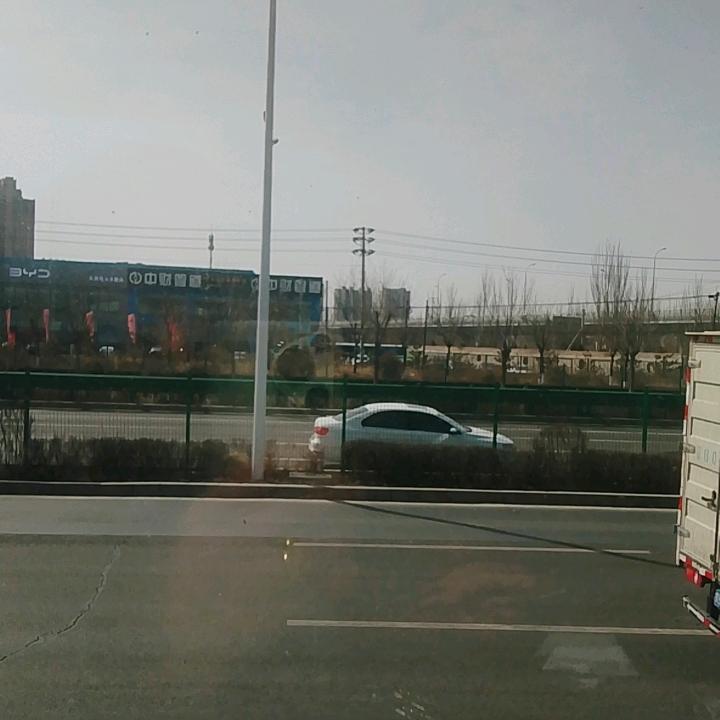此地无银