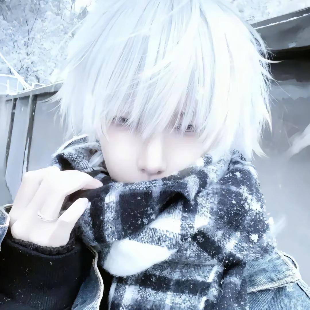 ꒦ິ^꒦ິ