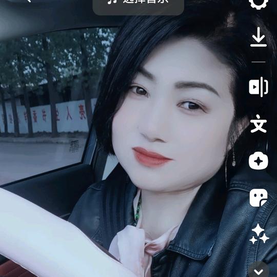 明月飞飞