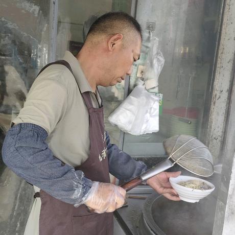 清真纯汤牛肉馆（准南潘集古沟十字路）