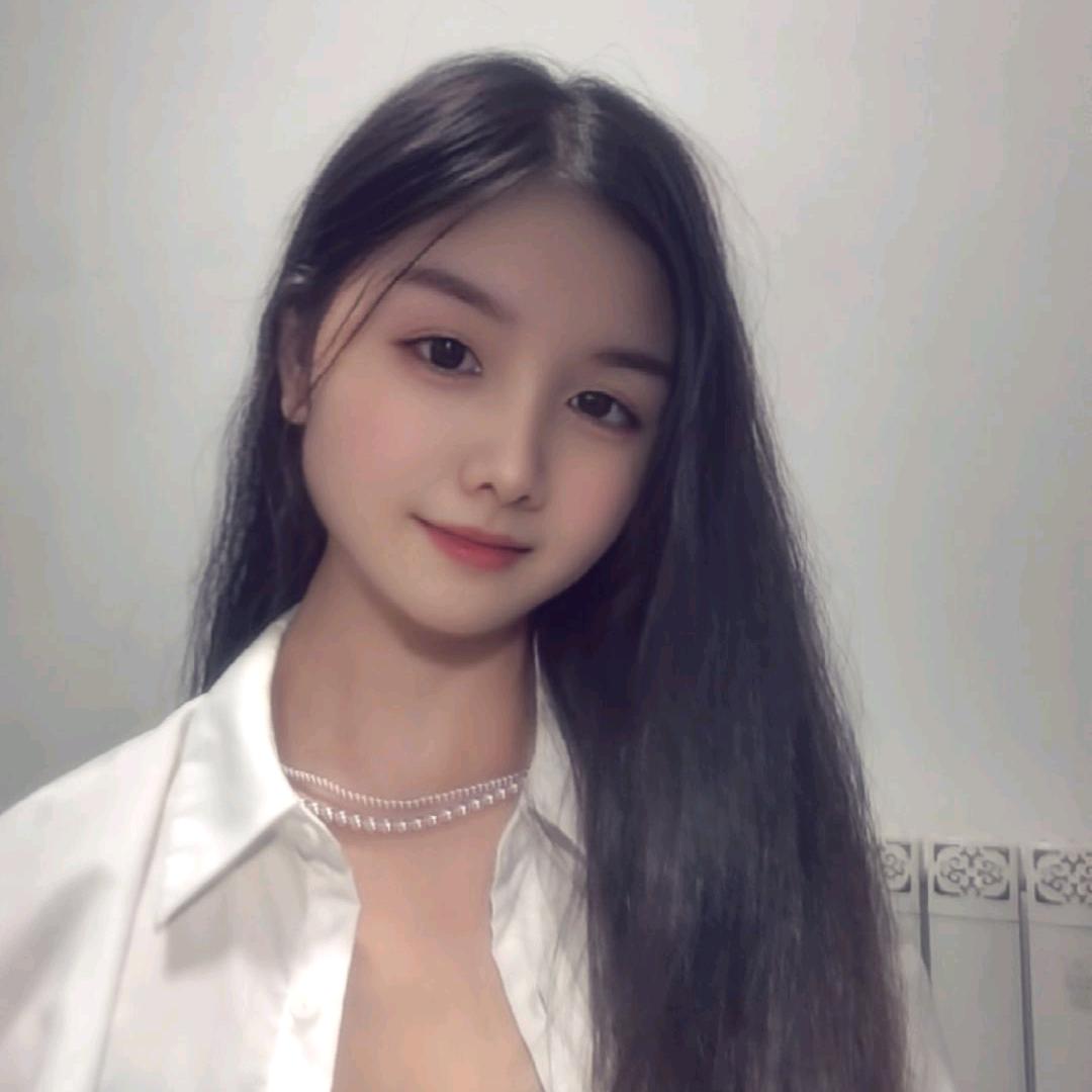 爱笑的琛琛