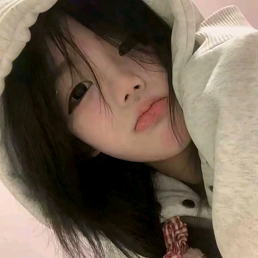 小小魚.
