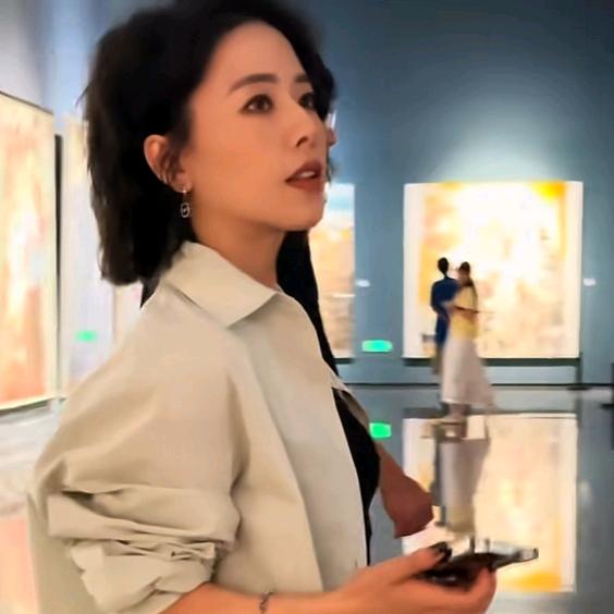 魏老板私服绣场