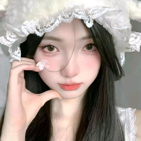 一个耳朵👂