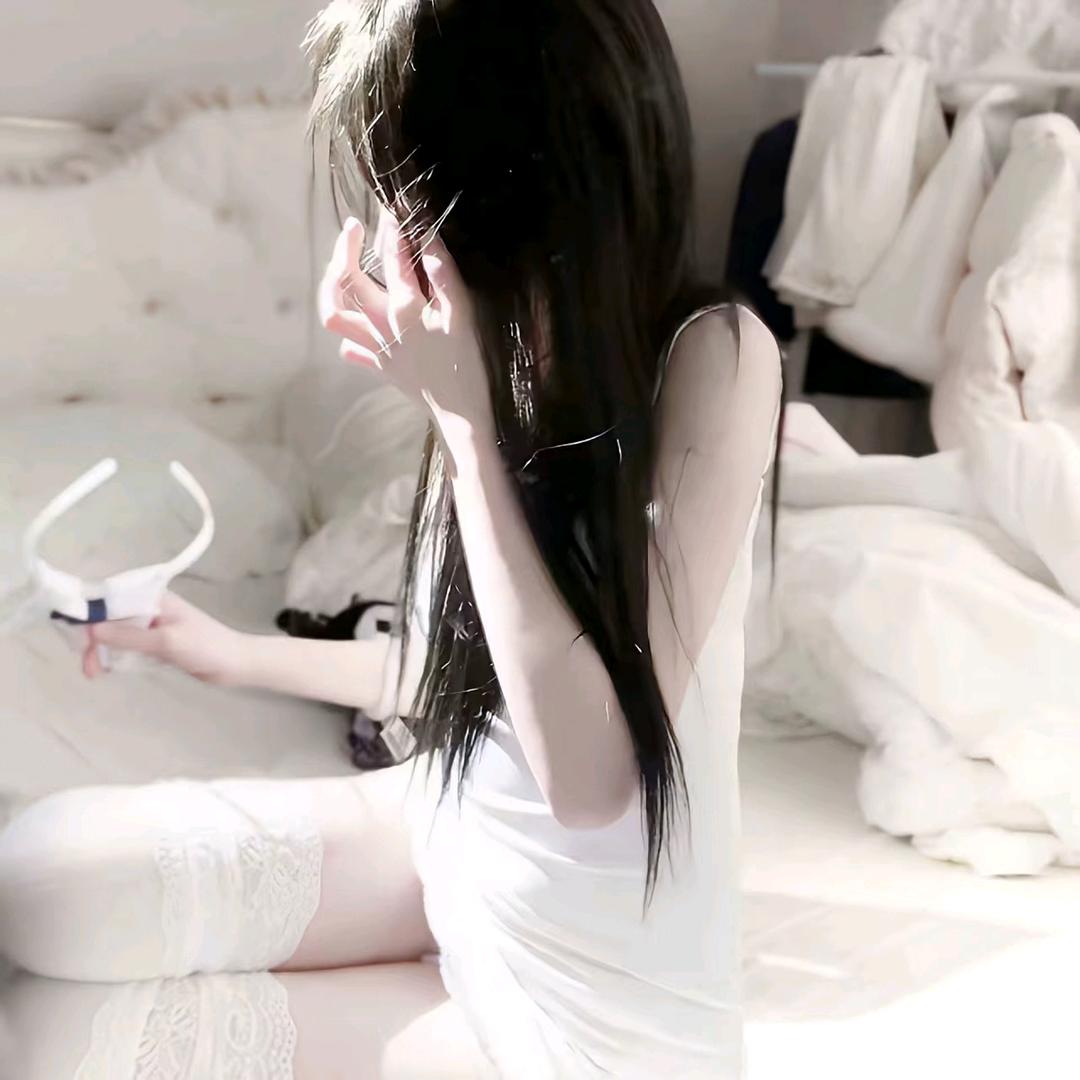 摔倒的红烧肉.