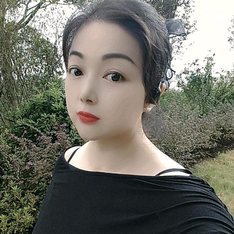 飞翔的燕子
