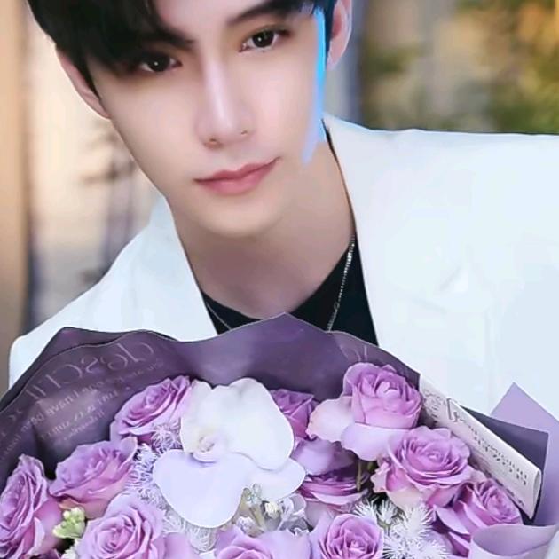 （   蓝桉的香猪蹄   ）🌻🌻🌻