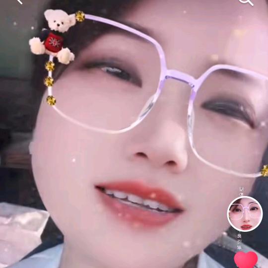 单身的阿丽找工作