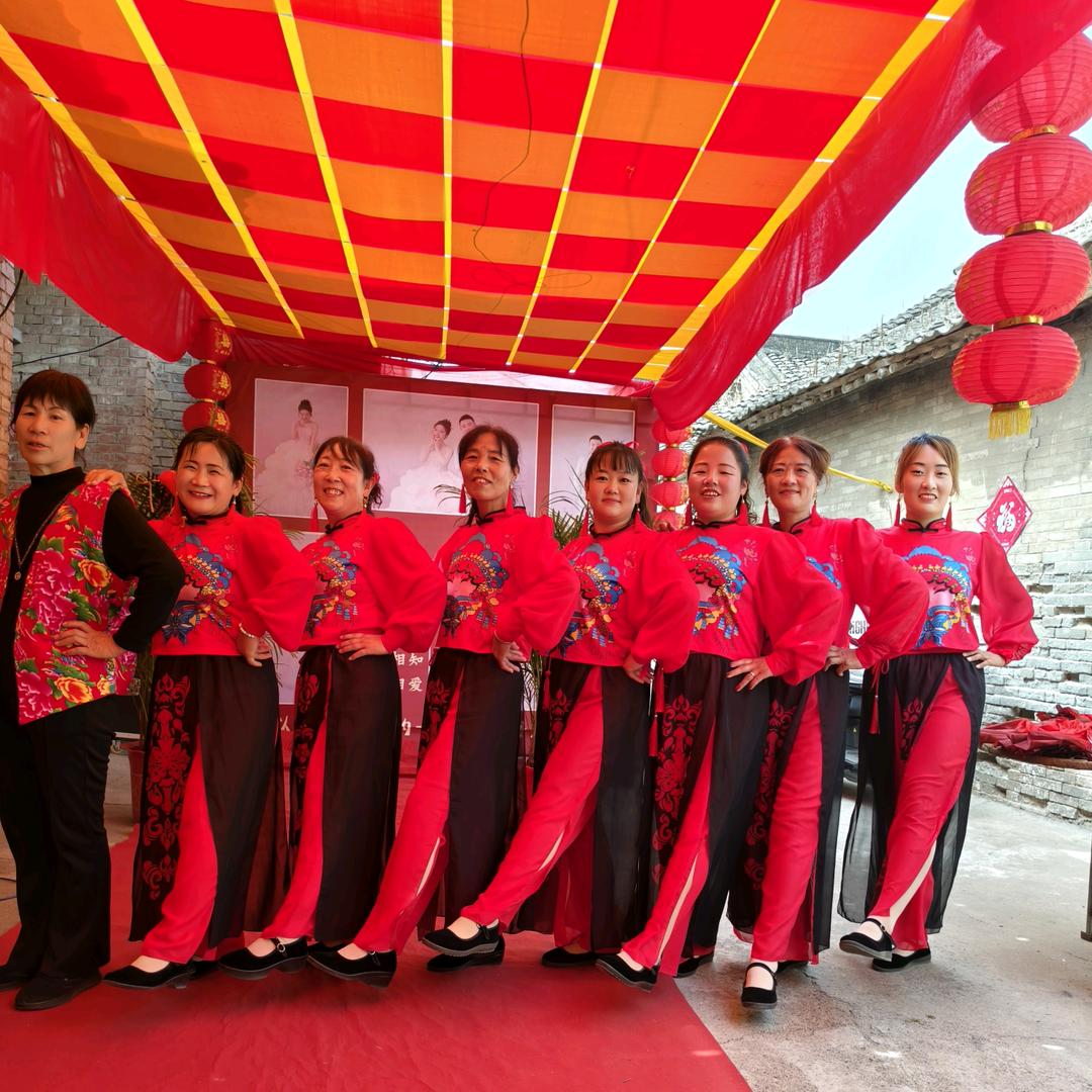 追梦鼓舞团（招人）