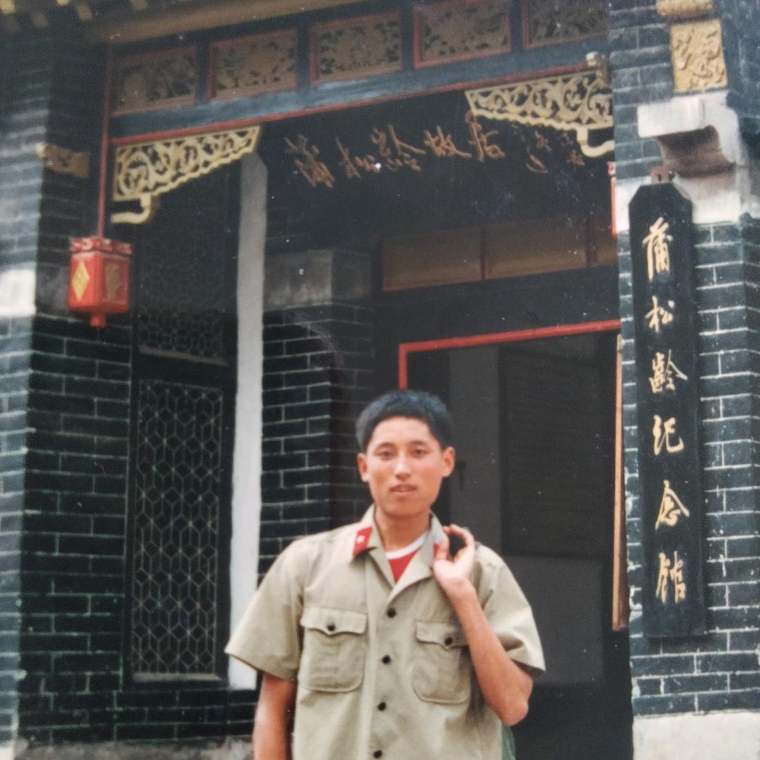 王明站